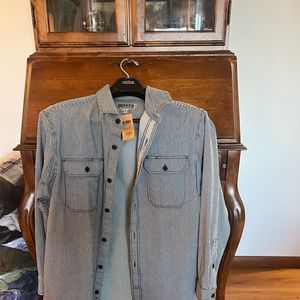 Duluth Trading Co union depot button up